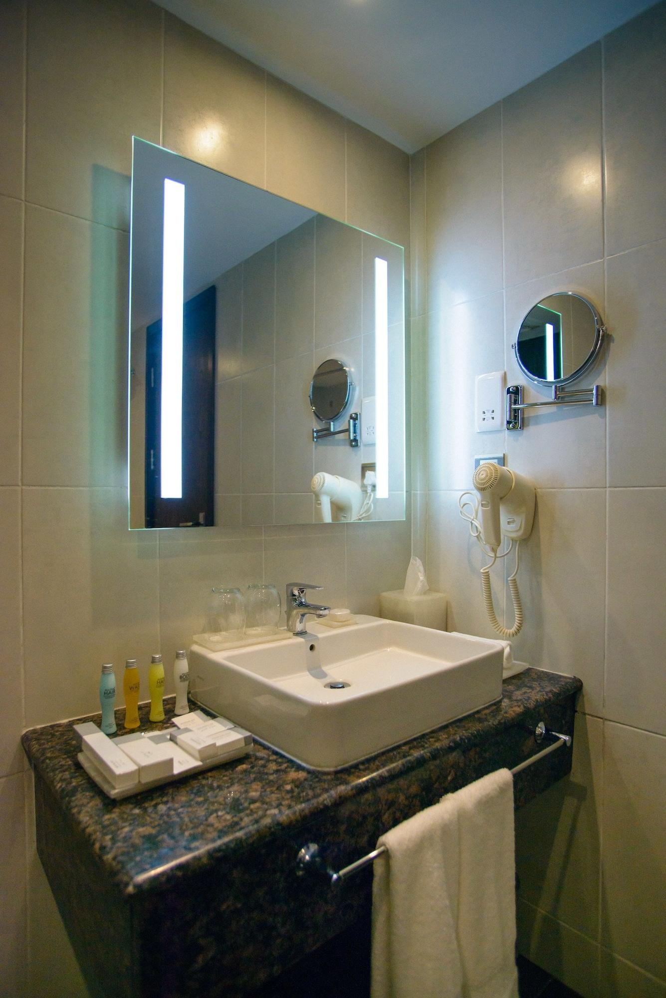فندق وأجنحة كونكورد نيروبي المظهر الخارجي الصورة Bathroom